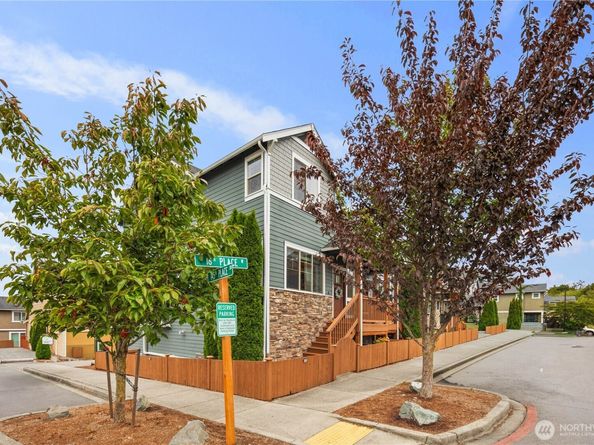 14523 16th Park W B, Lynnwood WA 98087