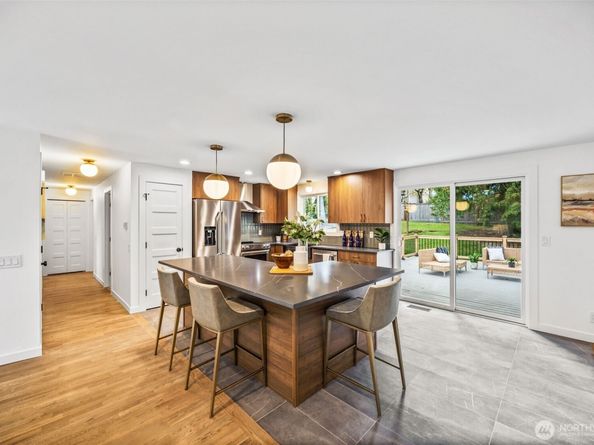 6225 122nd Avenue SE, Bellevue WA 98006