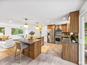 6225 122nd Avenue SE, Bellevue WA 98006