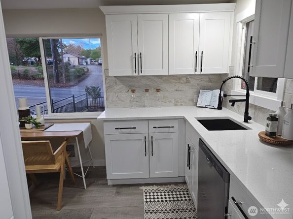 1147 Aberdeen Avenue NE, Renton WA 98030