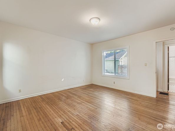 2834 30th Avenue S, Seattle WA 98144