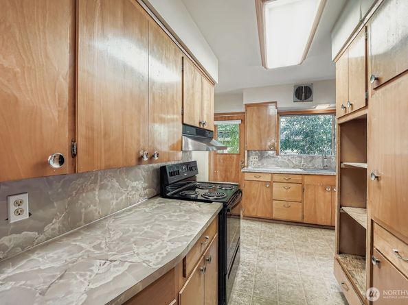 2834 30th Avenue S, Seattle WA 98144