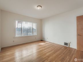 2834 30th Avenue S, Seattle WA 98144