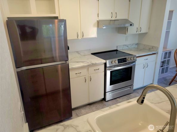 18100 15th Avenue NE C218, Shoreline WA 98155