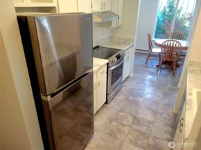 18100 15th Avenue NE C218, Shoreline WA 98155