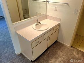 18100 15th Avenue NE C218, Shoreline WA 98155
