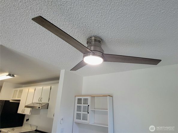 18100 15th Avenue NE C218, Shoreline WA 98155