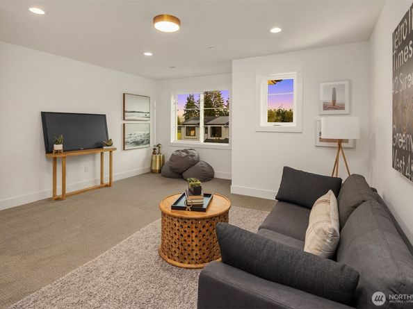 13662 NE 101st Street, Kirkland WA 98033