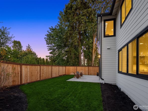 13662 NE 101st Street, Kirkland WA 98033