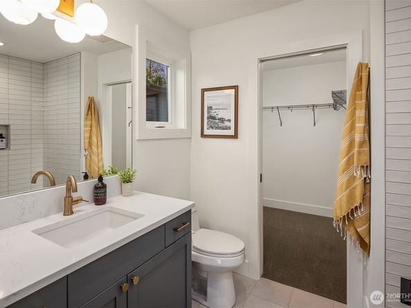 13662 NE 101st Street, Kirkland WA 98033