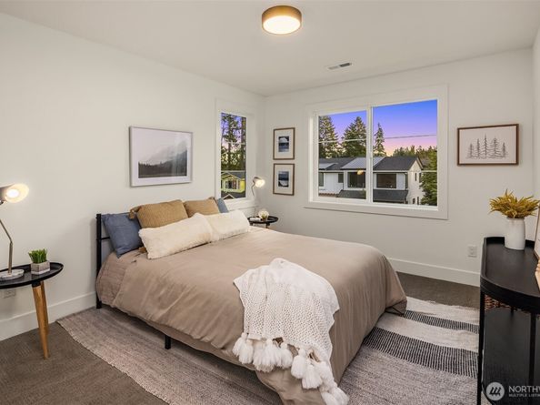 13662 NE 101st Street, Kirkland WA 98033