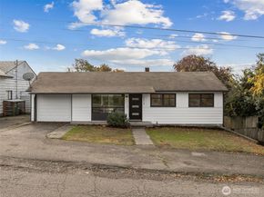 2013 E 16th Street, Bremerton WA 98310