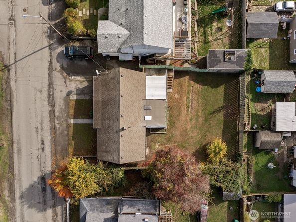 2013 E 16th Street, Bremerton WA 98310