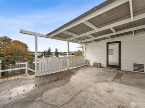 2013 E 16th Street, Bremerton WA 98310