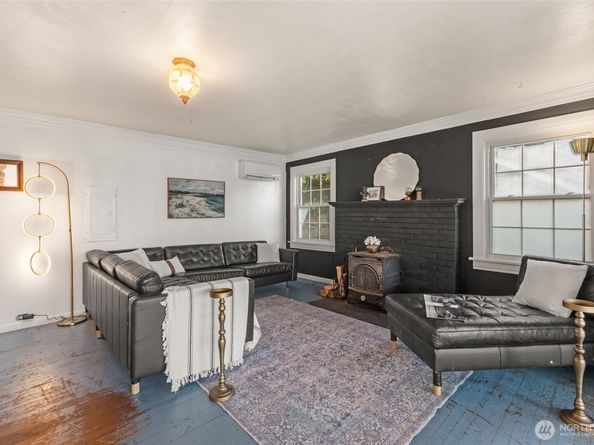 9804 SW Bunker Trail, Vashon WA 98070