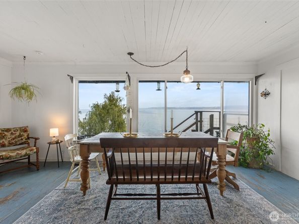 9804 SW Bunker Trail, Vashon WA 98070