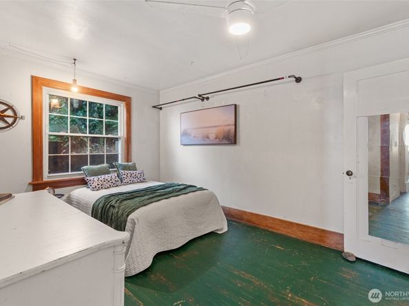 9804 SW Bunker Trail, Vashon WA 98070