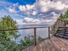 9804 SW Bunker Trail, Vashon WA 98070
