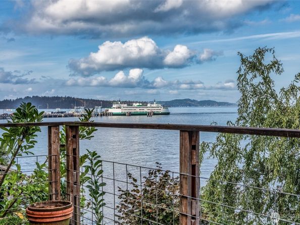 9804 SW Bunker Trail, Vashon WA 98070