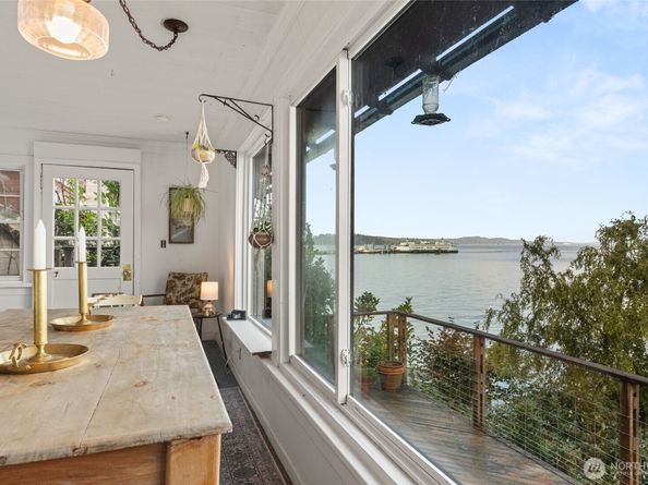 9804 SW Bunker Trail, Vashon WA 98070