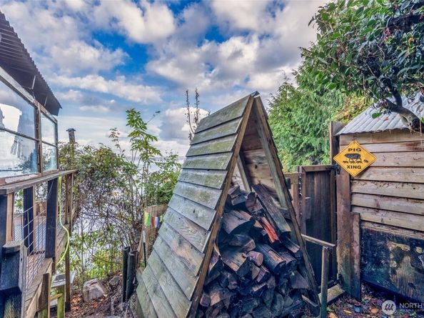 9804 SW Bunker Trail, Vashon WA 98070