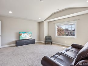 22617 36th Drive SE, Bothell WA 98021