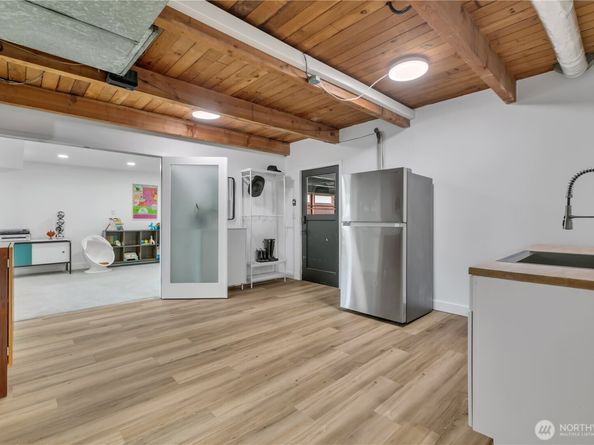 142 SW 142nd Street, Burien WA 98166