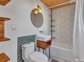 142 SW 142nd Street, Burien WA 98166