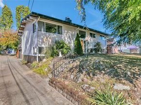 142 SW 142nd Street, Burien WA 98166