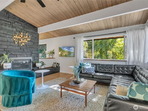 142 SW 142nd Street, Burien WA 98166