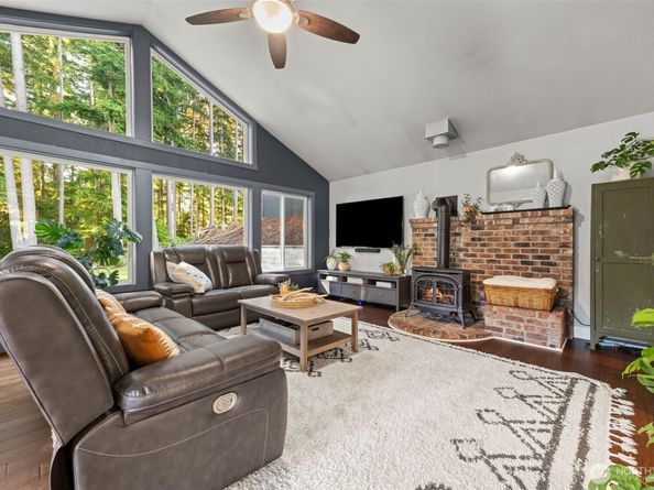 9630 50th Place W, Mukilteo WA 98275