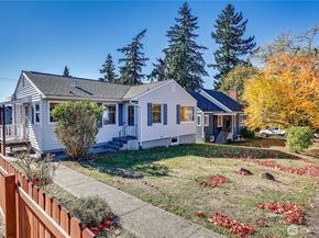 2105 E Highlands Street, Bremerton WA 98310