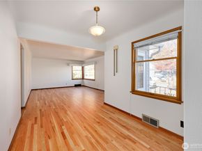 2105 E Highlands Street, Bremerton WA 98310