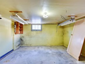 2105 E Highlands Street, Bremerton WA 98310