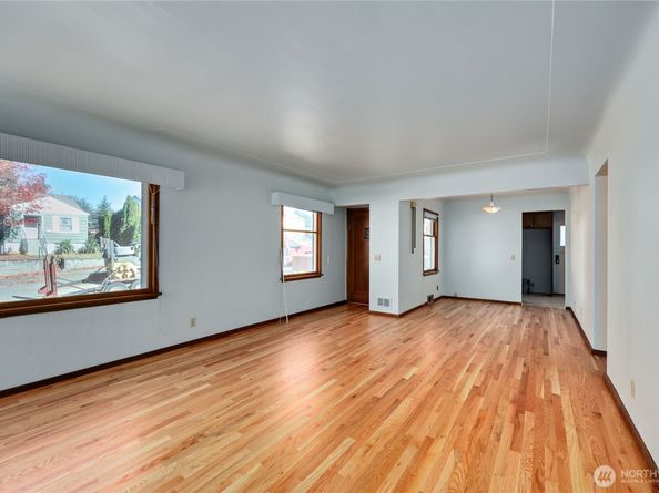 2105 E Highlands Street, Bremerton WA 98310
