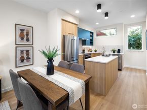 318 C Bellevue Avenue E, Seattle WA 98102