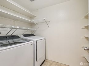 8033 145th Avenue NE D15, Redmond WA 98052