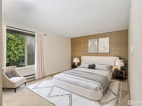 8033 145th Avenue NE D15, Redmond WA 98052