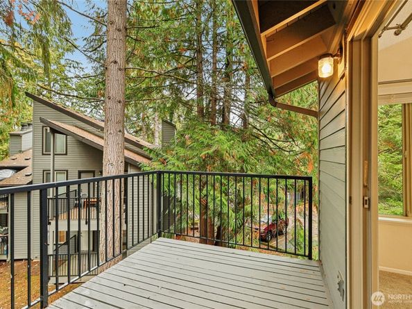 8033 145th Avenue NE D15, Redmond WA 98052