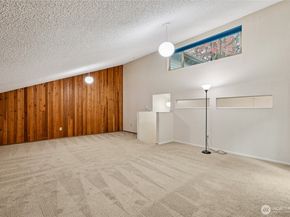 8033 145th Avenue NE D15, Redmond WA 98052