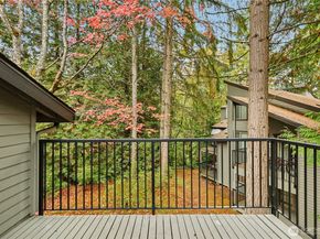 8033 145th Avenue NE D15, Redmond WA 98052