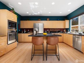 23319 NE 142nd Place, Woodinville WA 98077