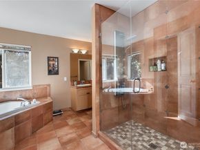 23319 NE 142nd Place, Woodinville WA 98077