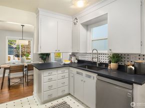 727 N 81st Street, Seattle WA 98103