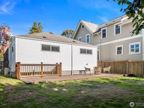 727 N 81st Street, Seattle WA 98103