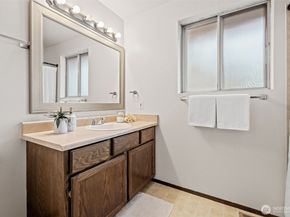 1636 Jefferson Court SE, Renton WA 98058