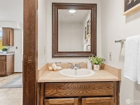 1636 Jefferson Court SE, Renton WA 98058