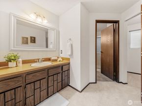 1636 Jefferson Court SE, Renton WA 98058