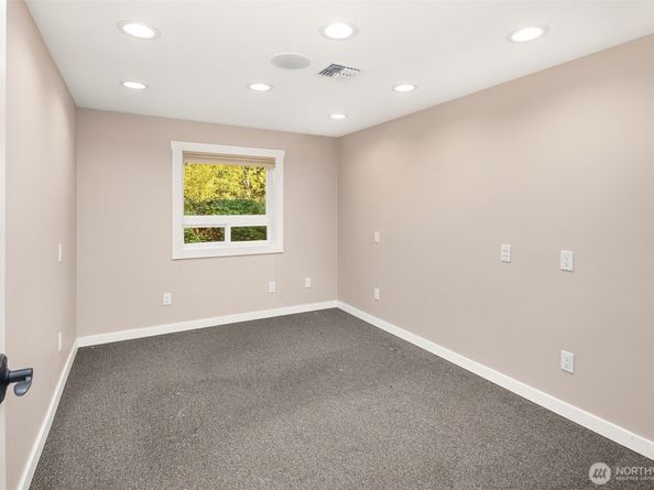 19007 Yew Way, Snohomish WA 98296