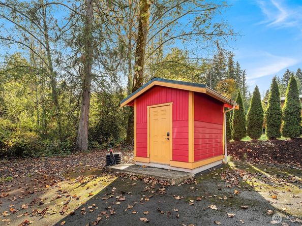 19007 Yew Way, Snohomish WA 98296